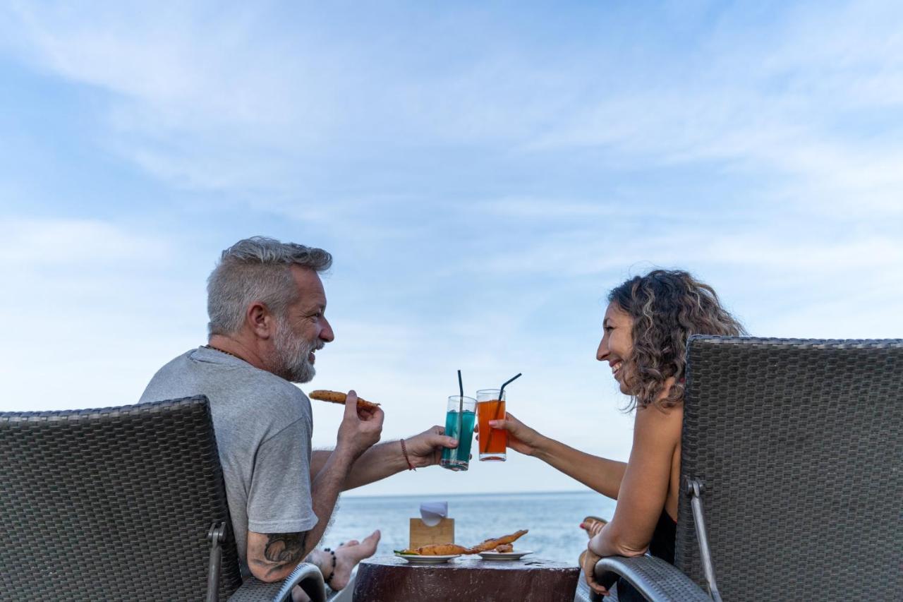 Bamboo Paraiso Resort At Bolo Beach Alaminos Ngoại thất bức ảnh